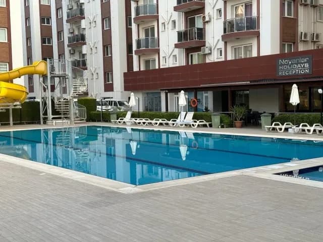 LONG BEACH 'TE DENİZE YÜRÜME MESAFESİNDE FULL EŞYALI 2+1 DAİRE